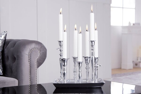Estila Glamour strieborný svietnik Celeste s obdĺžnikovou podstavou a chrómovými držiakmi na sedem sviečok v art deco štýle 26 cm
