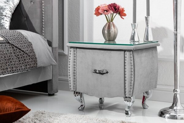 Estila Moderný luxusný nočný stolík Caledonia v striebornej farbe 45cm