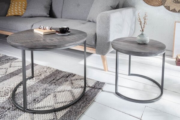 Industriálny set kruhových príručných stolíkov Elements z masívu sivej farby 55cm