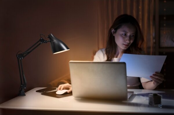 Ledvance - Stolná lampa s uchytením OFFICE LINE 1xE27/11W/230V čierna