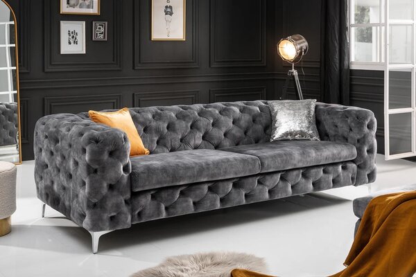 Estila Luxusná chesterfield trojmiestna sedačka Modern Barock v tmavosivej farbe so zamatovým poťahom 240 cm