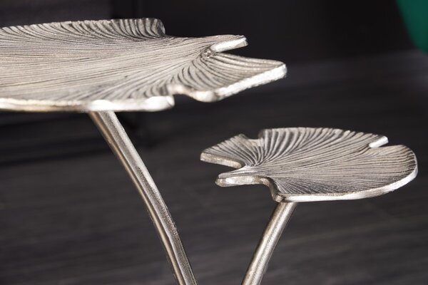 Estila Art-deco strieborný príručný stolík Ginko s dvoma doskami v tvare listu kovový 56cm