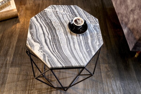 Estila Moderný príručný stolík Diamond Marble s mramorovou vrchnou doskou a čiernou kovovou podstavou 50cm