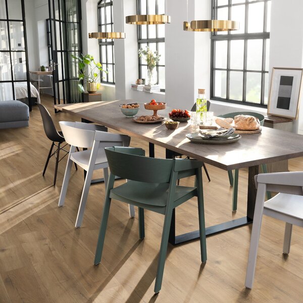 EGGER NatureSense 8/33 Classic Dub Loja medový SOL2155 2,00 m²