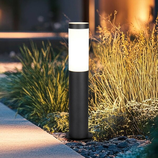 Stojaca lampa Trioto, čierna matná, výška 45 cm, nerezová oceľ, Čierna, Nehrdzavejúca oceľ, Moderný, Vonkajčie stĺpové osvetlenie