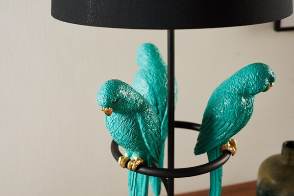 Estila Dizajnová stolná lampa Macaw v čiernej farbe s tromi tyrkysovými figúrami papagájov 75 cm