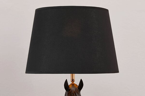 Estila Moderná stolná lampa Equina s čiernym tienidlom so zlatým vnútrom a čiernou akrylovou sochou koňa na mramorovej podstave 75 cm