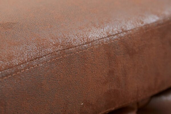 Estila Chesterfield obdĺžniková hnedá kožená čalúnená prešívaná taburetka Modern Barock s čiernymi kovovými matnými nožičkami 90 cm