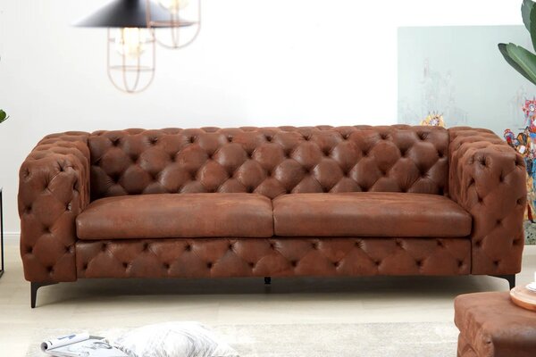 Estila Luxusná chesterfield hnedá kožená prešívaná trojmiestna sedačka Modern Barock s čiernymi kovovými nožičkami 235 cm
