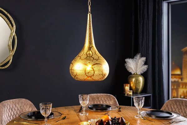 Estila Orientálna závesná lampa Fatima okrúhleho tvaru z kovu v zlatej farbe s perforáciou 49 cm