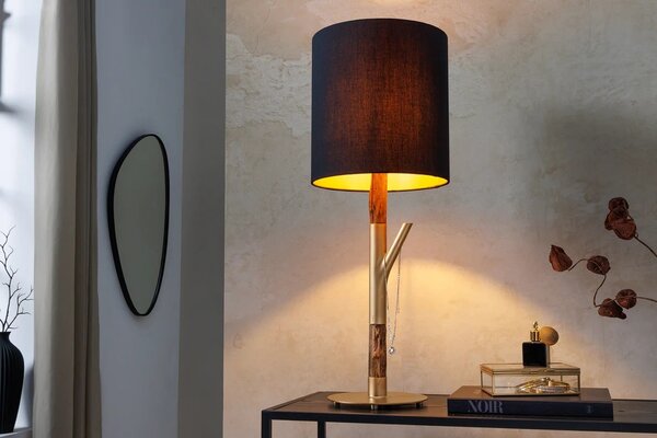 Estila Dizajnová moderná stolná lampa Mervik s čiernym tienidlom a hnedou drevenou nohou so zlatými kovovými detailmi 74 cm