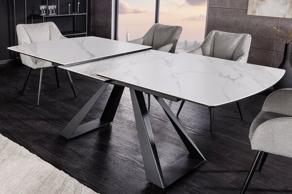Estila Luxusný rozkladací industriálny mramorový biely jedálenský stôl Marbleux s čiernymi kovovými nohami a oblými rohmi 230 cm
