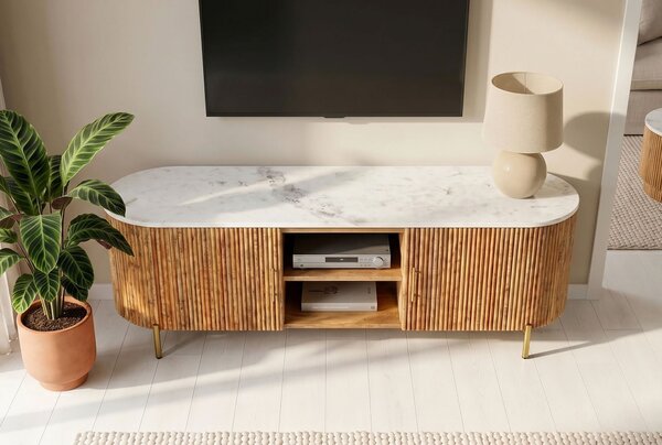 Estila Art deco hnedý oválny TV stolík Celestia z mangového dreva s bielou mramorovou doskou so zlatými úchytkami 140 cm