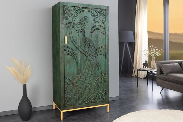 Estila Orientálna obdĺžniková art deco barová skrinka Birdy zo zeleného mangového dreva s vyrezávaným pávom a zlatými nožičkami 166 cm