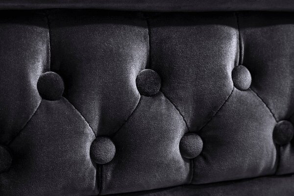 Estila Dizajnová zamatová čierna trojmiestna sedačka Maya s chesterfield prešívaním s okrúhlymi čiernymi nožičkami 205 cm