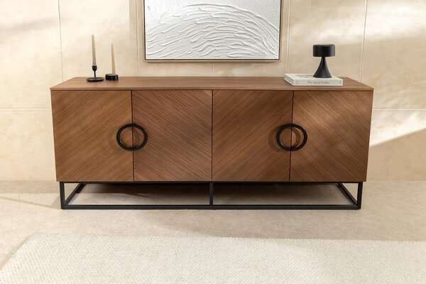 Estila Dizajnový art deco štvordverový príborník Arkline v orechovom hnedom prevedení s chevron vzorom s čiernymi detailmi 180 cm