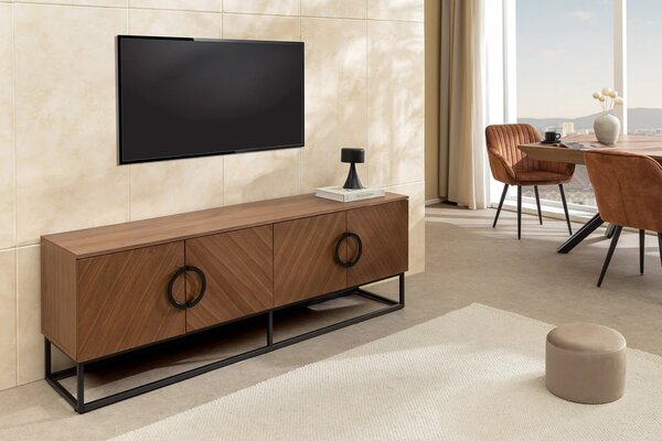 Estila Dizajnový art deco štvordverový TV stolík Arkline v svetlom hnedom orechovom prevedení s čiernymi kovovými detailmi 180 cm