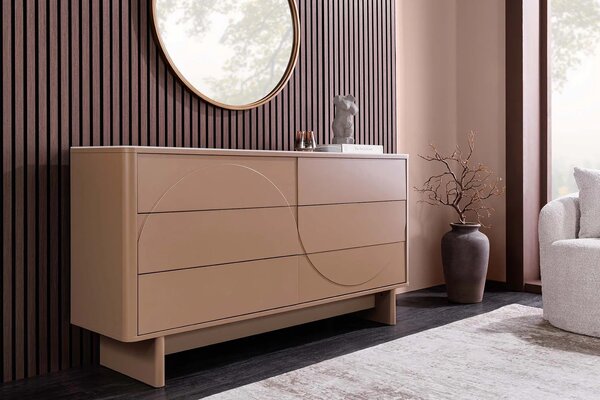 Estila Dizajnová moderná komoda Savonia so šiestimi zásuvkami v svetlej hnedej farbe s minimalistickým geometrickým reliéfom 150 cm