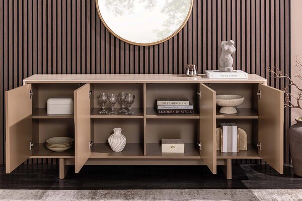 Estila Art deco obdĺžnikový štvordverový príborník Savonia s travertínovou doskou v hnedej farbe a 3D reliéfmi 180 cm