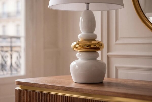Estila Moderná art deco biela stolná lampa Caillou so zlatým detailom s dizajnom naskladaných kameňov a polohovateľným tienidlom 68 cm