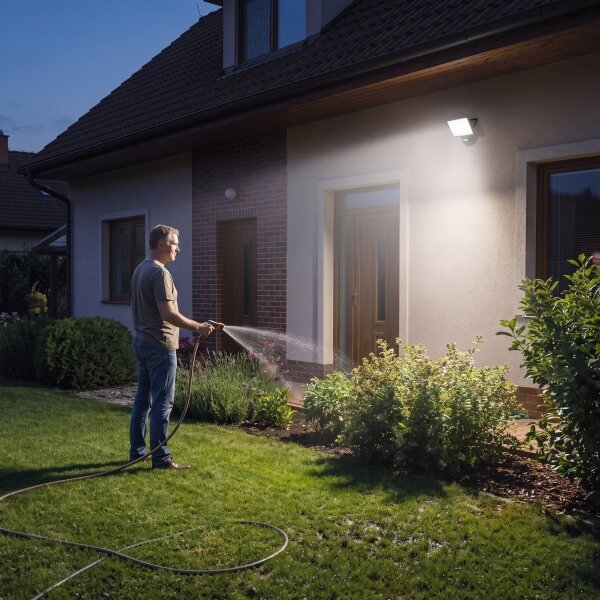 LED reflektor s pohybovým senzorom TAMBO EVO LED/30W/230V 4000K IP44 čierna