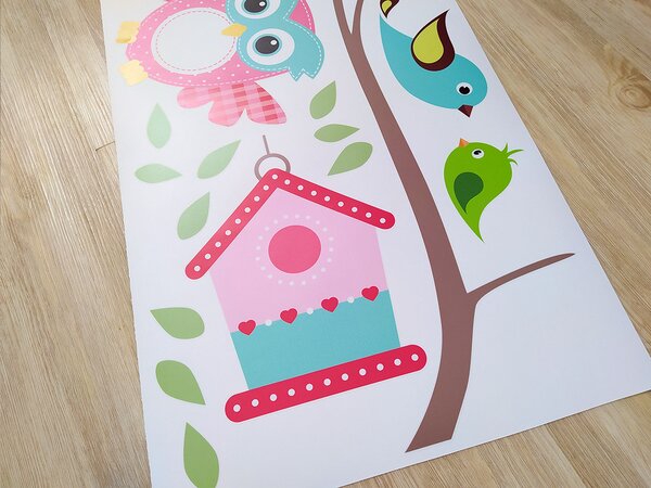 Nalepte.cz Búdka na vetve textilní prelepiteľná nálepka na stenu arch 47 x 29 cm
