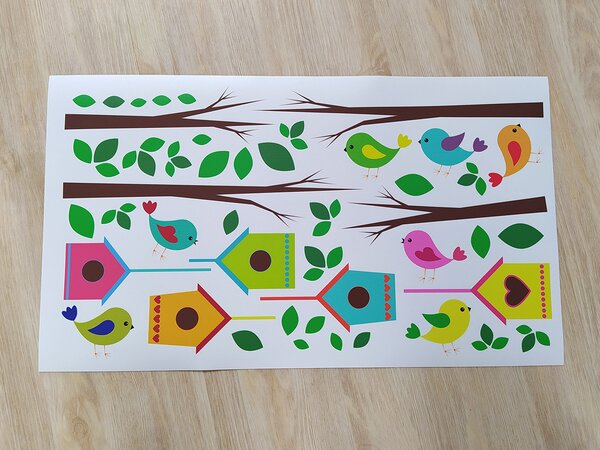 Nalepte.cz Vtáky a búdky textilní prelepiteľné nálepky na stenu arch 45 x 25 cm