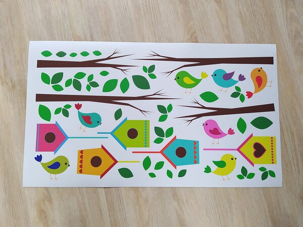 Nalepte.cz Vtáky a búdky textilní prelepiteľné nálepky na stenu arch 45 x 25 cm