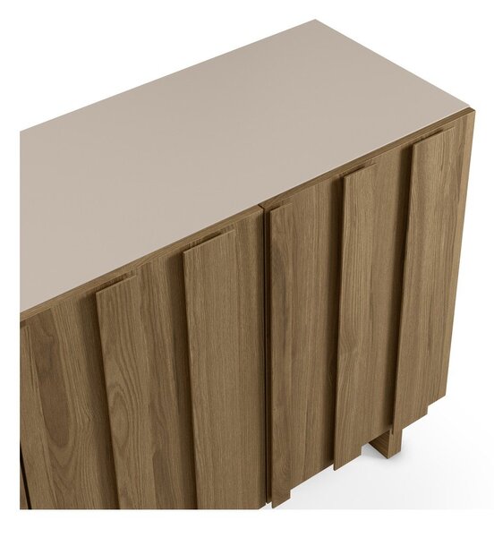 Krémovobiela/v prírodnej farbe komoda z borovicového dreva 180x78x43 cm Marlo – Marckeric
