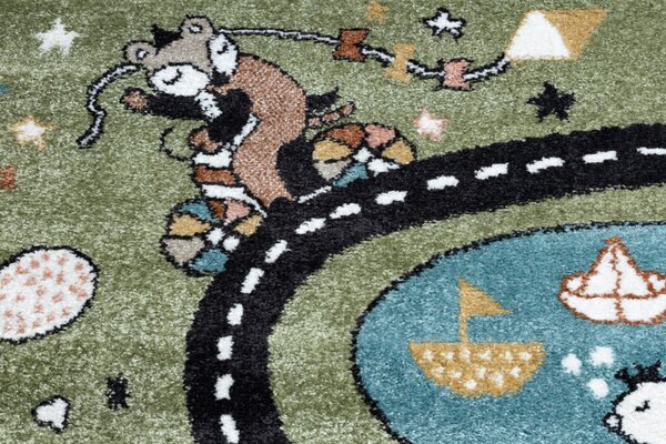 Dywany Łuszczów, Detský kusový koberec Fun Route Street animals green, 80x150, zelená, detská izba