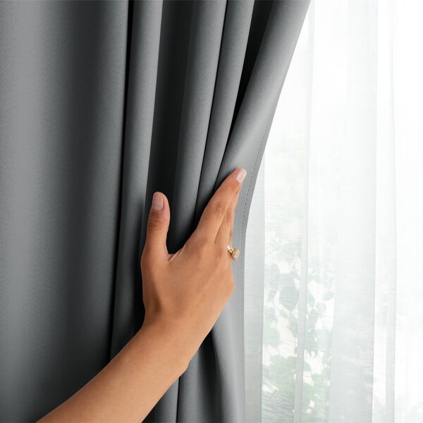 Sivý dimout záves 140x245 cm Kierra – Restilo