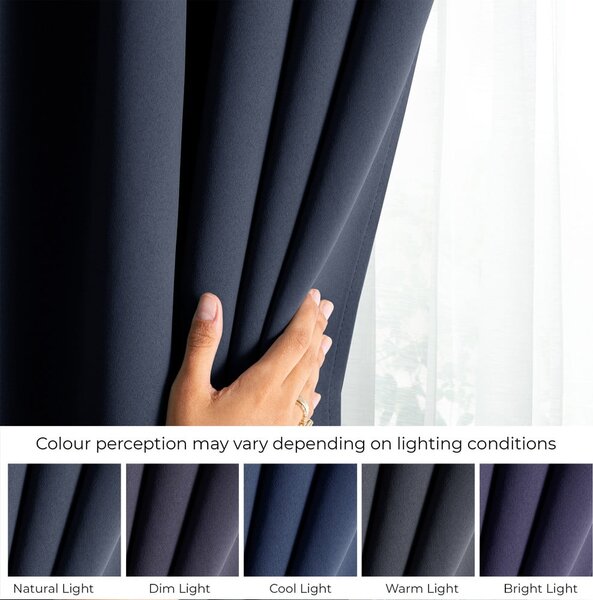 Tmavomodrý dimout záves 140x245 cm Kierra – Restilo