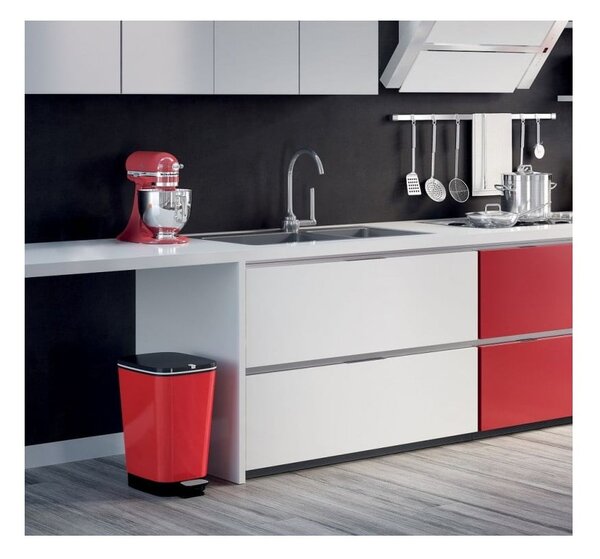 Červený pedálový plastový odpadkový kôš 45 l Chic Bin – KIS