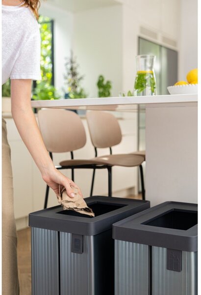Sivý odpadkový kôš na triedený odpad z recyklovaného plastu 54 l Verto Recycle – Curver
