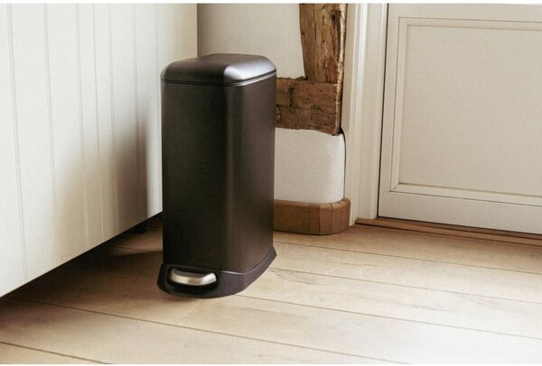 Matne čierny pedálový oceľový odpadkový kôš 12 l Design – Wenko