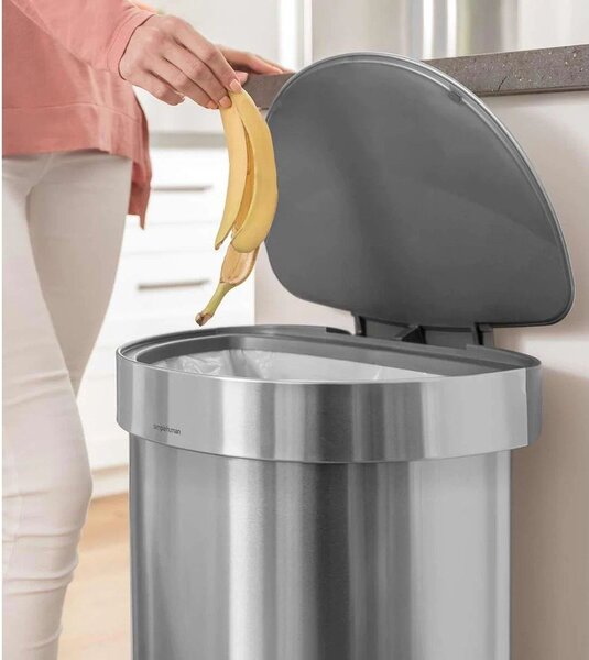 Pedálový odpadkový kôš z nerezovej ocele 45 l - simplehuman