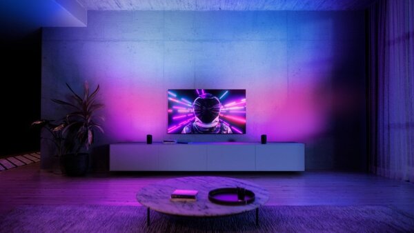 8720169385931 Philips Hue White and color Gradient Play Wall Washer stolové svietidlo 20W/1035lm 2000-6500K+RGB biela 2-set + PSU + plug