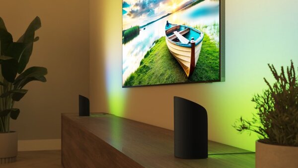 8720169339712 Philips Hue White and color Gradient Play Wall Washer stolové svietidlo 20W/1035lm 2000-6500K+RGB čierna + PSU + plug