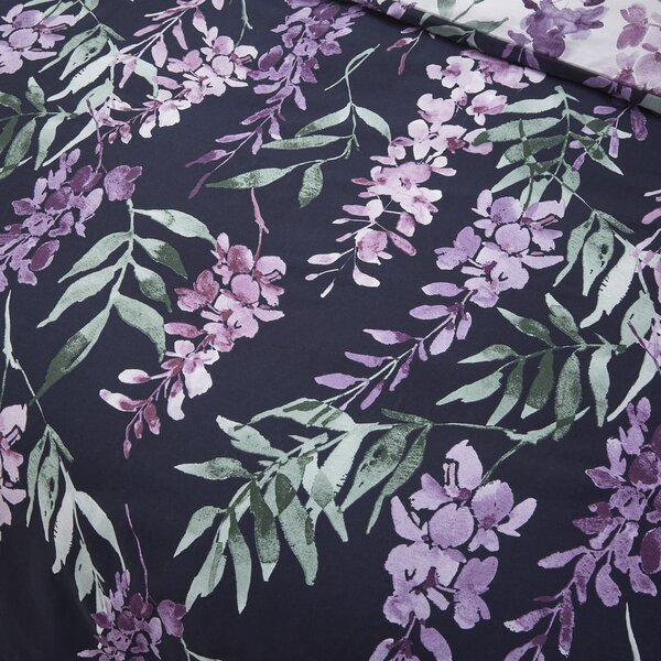 Bielo-fialové obliečky na dvojlôžko 200x200 cm Wisteria - Catherine Lansfield