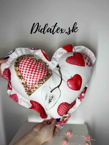 Mária Šimonová A- Valentínsky vankúš Valentine