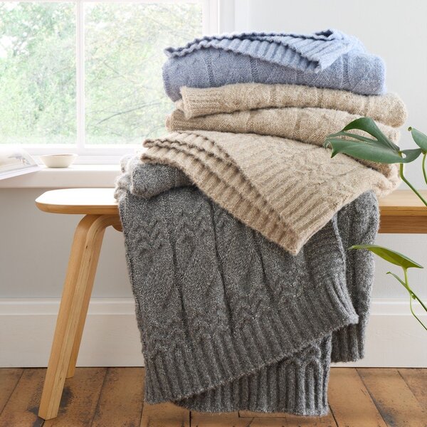 Modrá pletená deka 150x200 cm Cable Knit – Bianca
