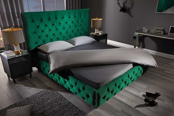 Dizajnová posteľ Laney Chesterfield 180 x 200 cm zelený zamat