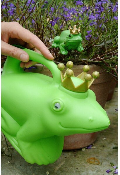 Plastová kanvička na zalievanie 1,7 l Frog – Esschert Design