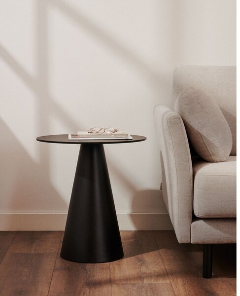 Okrúhly odkladací stolík so sklenenou doskou ø 50 cm Wilshire – Kave Home