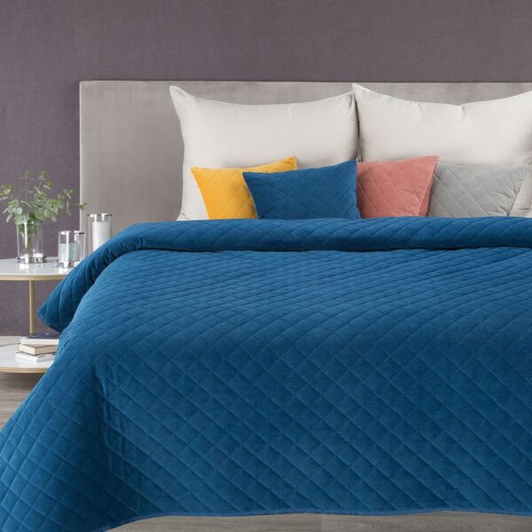 Dekorstudio Luxusný prehoz na posteľ MILO v granátovej farbe Rozmer prehozu (šírka x dĺžka): 220x240cm