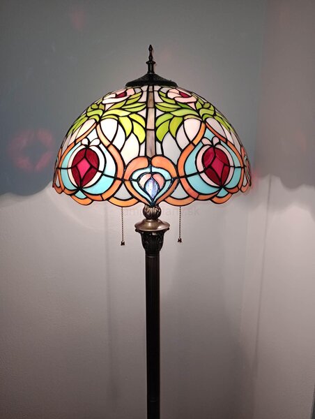 Tiffany stojaca lampa Romantic 404 HuizhouOufuLighting v162xš40,sklo/kov,40W