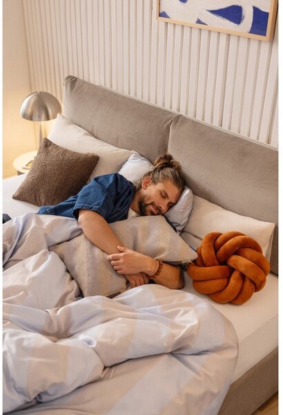 Čalúnená dvojlôžková posteľ taupe s úložným priestorom s roštom 160x200 cm Thessa Pillow – Selection