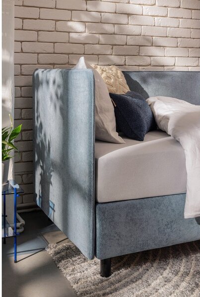 Modrá čalúnená jednolôžková posteľ s úložným priestorom s matracom 90x200 cm Avela – Selection