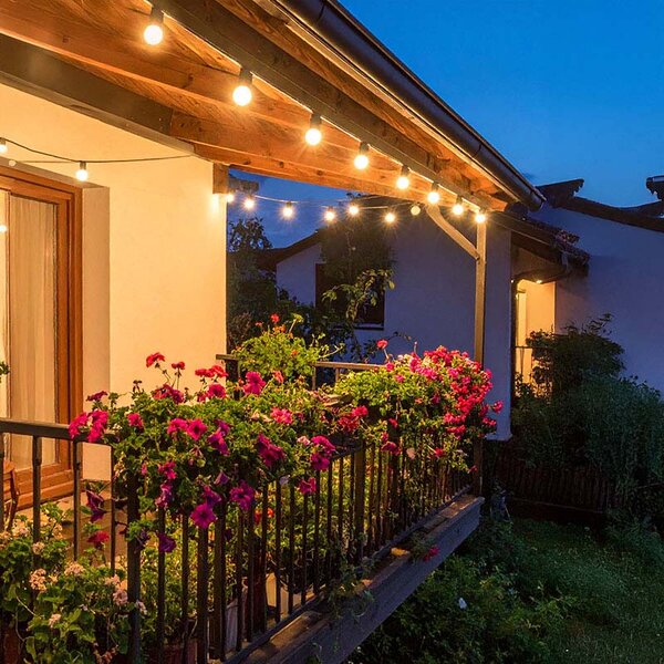 SOLIGHT LED vonkajšia reťaz 25 žiaroviek 15m+5m 750lm teplá biela