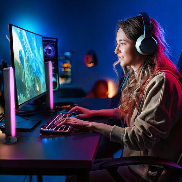 SOLIGHT LED RGB osvetlenie Gaming, diaľkový ovládač, zvukový senzor, USB